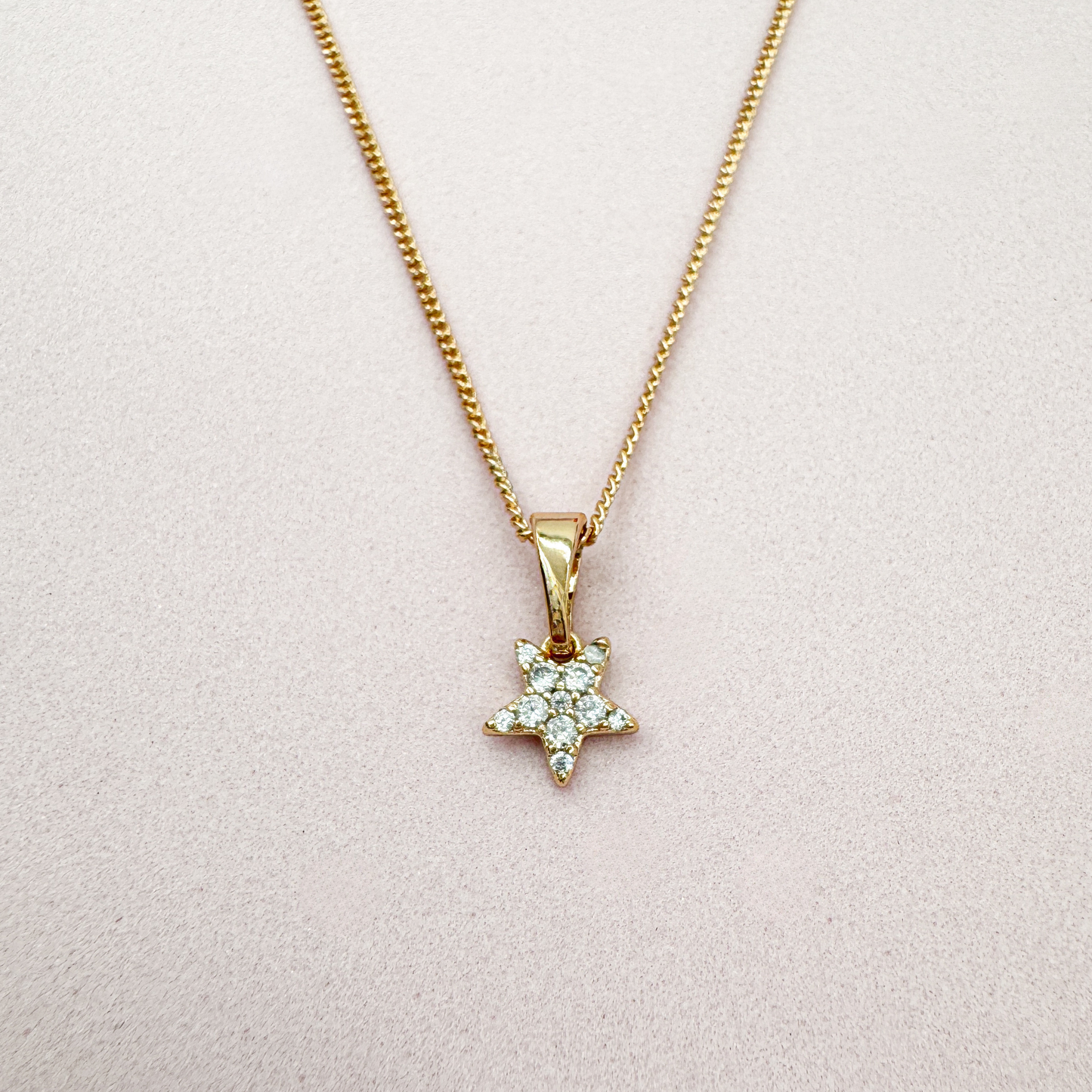 Sparkle Star - minimalistisch Stern Anhänger Kette