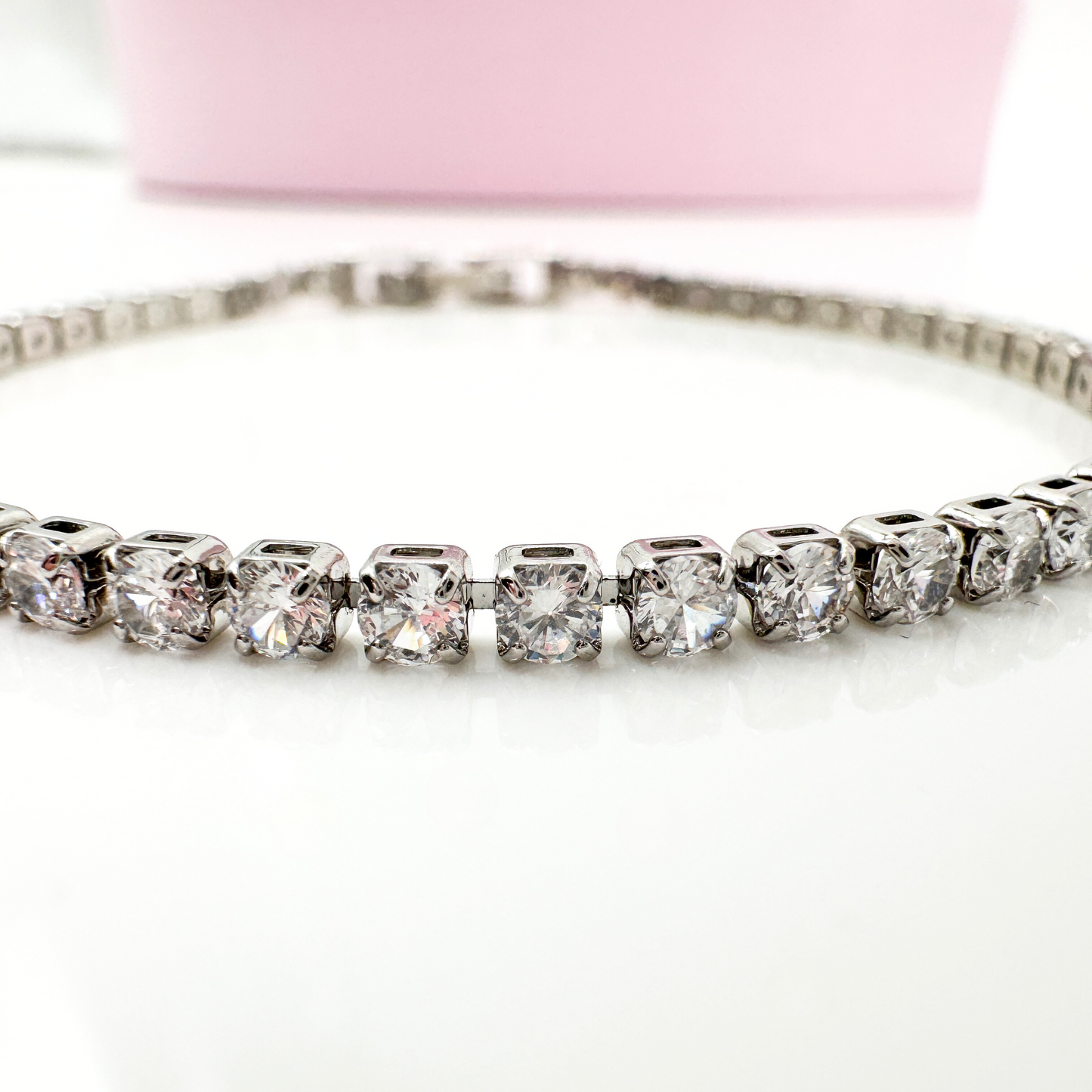 Glistening Fantasy minimalistic - Damen Armband Tennisdesign