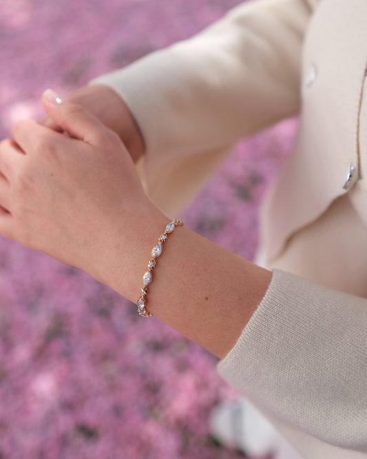 Brilliant Bliss - Armband Damen Roségold