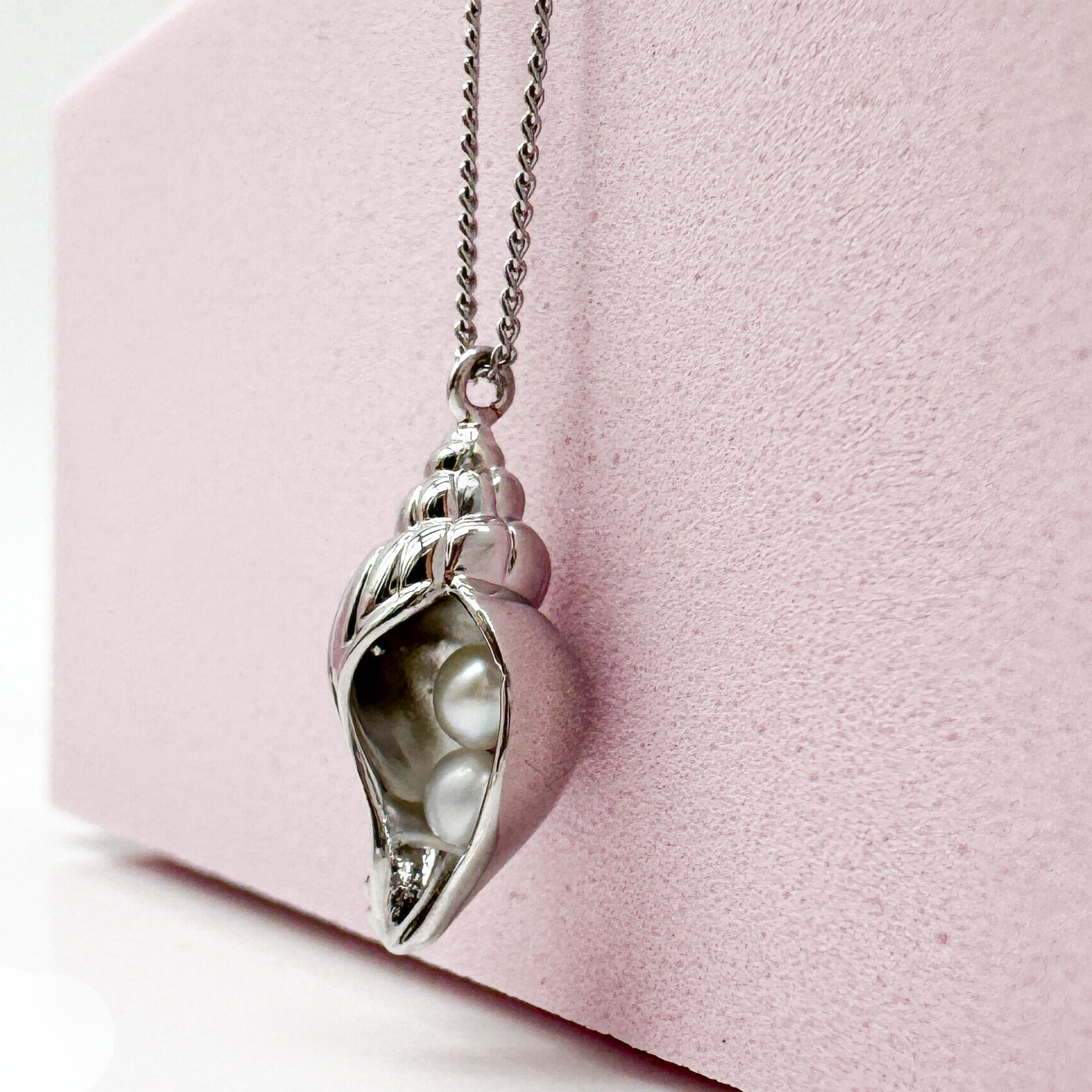 Shell of Secrets - Damen Halskette Muschel mit Perle