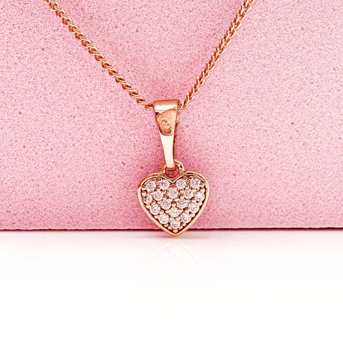 Shimmering Love - Halskette Herz Anhänger Roségold